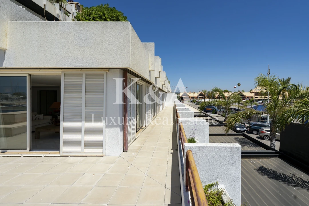Apartamento T3 para Venda em Quarteira Foto 4