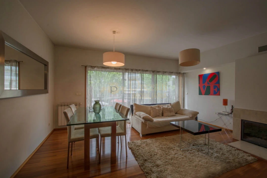 Apartamento T2 para Arrendamento em Azurem Foto 1