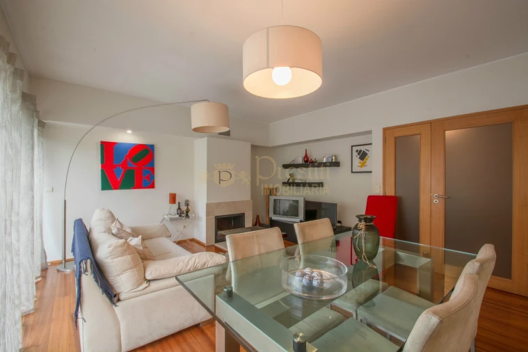 Apartamento T2 para Arrendamento em Azurem Foto 6