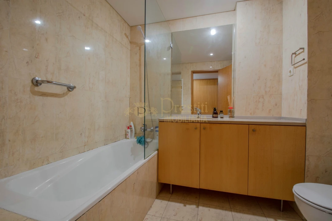 Apartamento T2 para Arrendamento em Azurem Foto 10