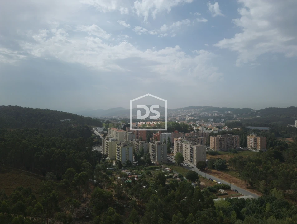 Terreno para Venda em Valongo Foto 1