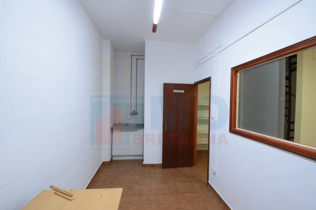 Loja para Venda em Covilhã e Canhoso Foto 10