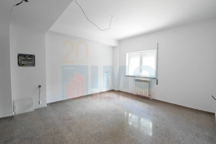 Loja para Venda em Covilhã e Canhoso Foto 16