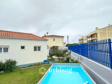 Moradia T5 para Venda em São Pedro