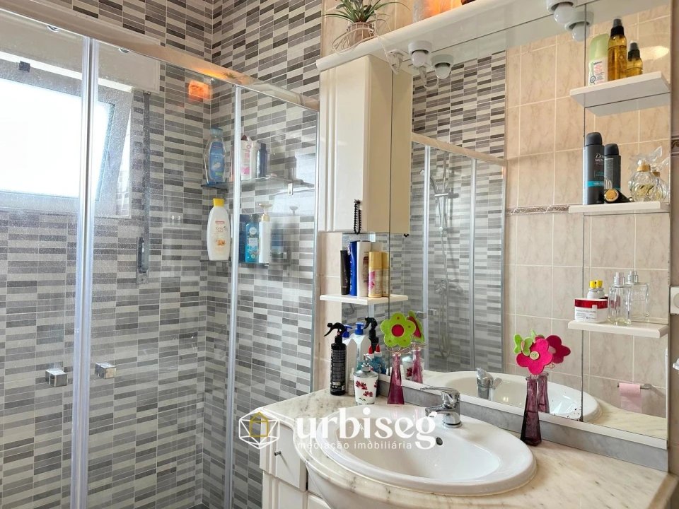 Moradia T5 para Venda em São Pedro Foto 30