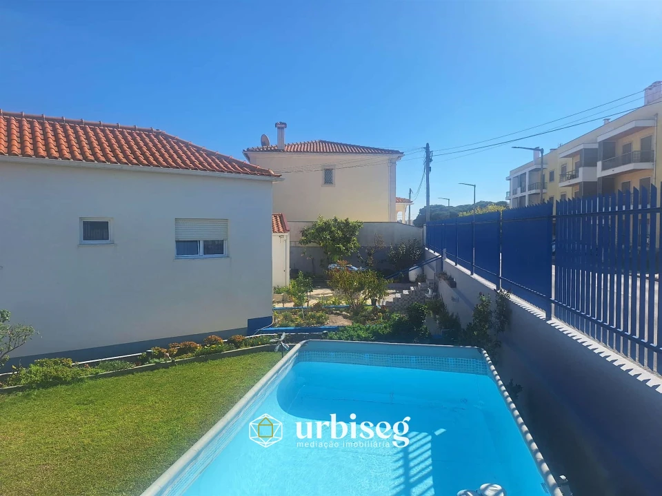 Moradia T5 para Venda em São Pedro Foto 1