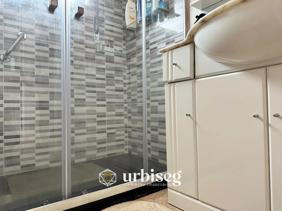 Moradia T5 para Venda em São Pedro Foto 32