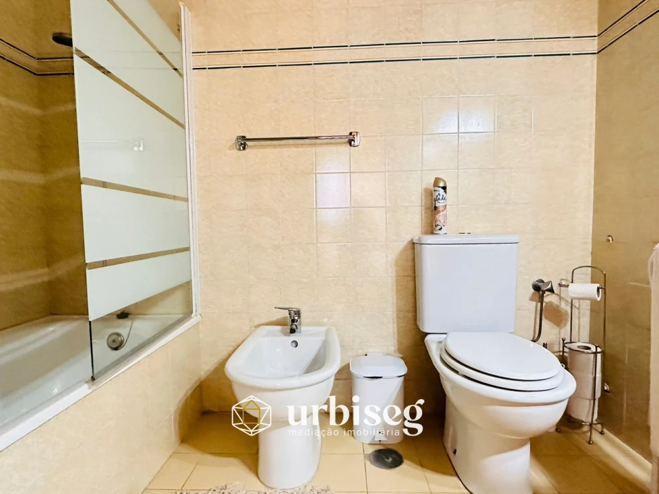 Apartamento T1 para Venda em Buarcos Foto 21