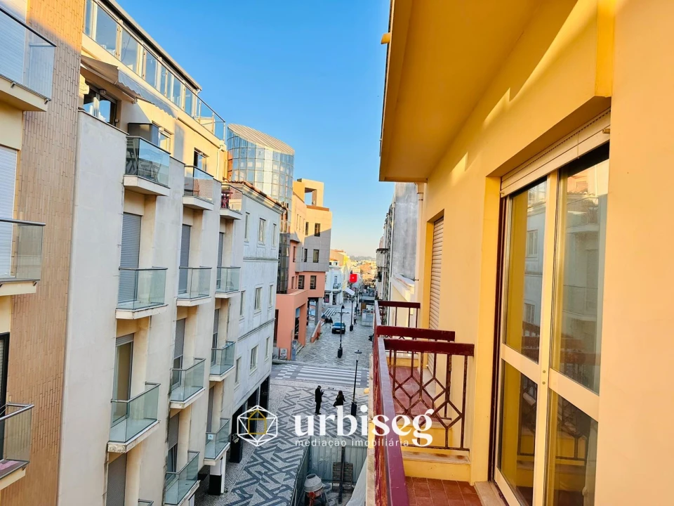 Apartamento T1 para Venda em Buarcos Foto 5