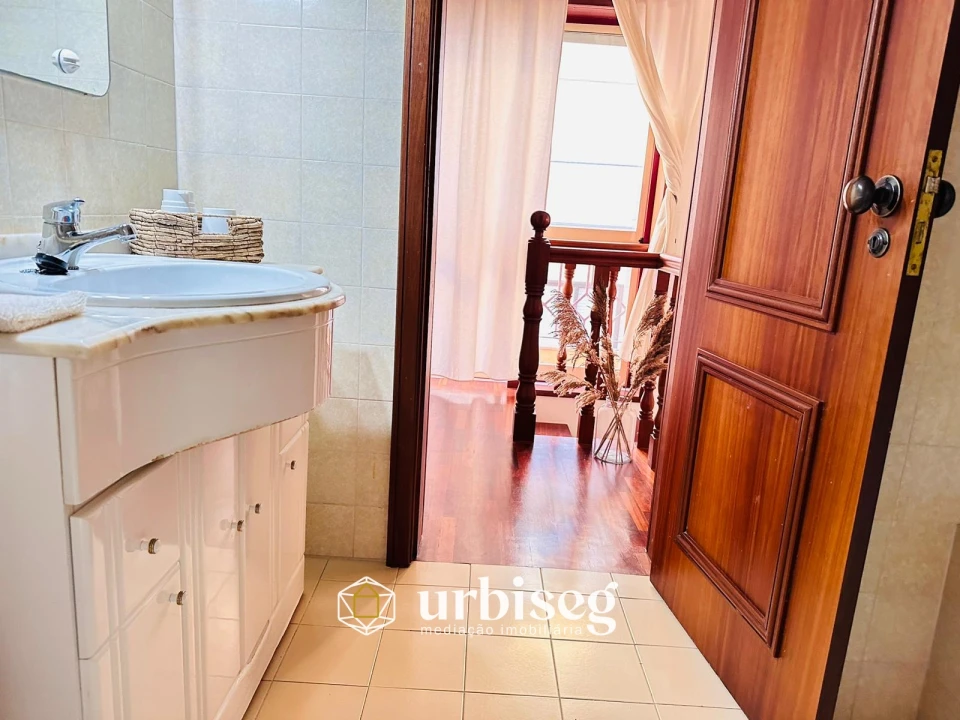 Apartamento T1 para Venda em Buarcos Foto 20