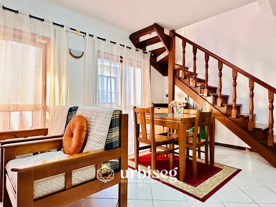 Apartamento T1 para Venda em Buarcos Foto 9