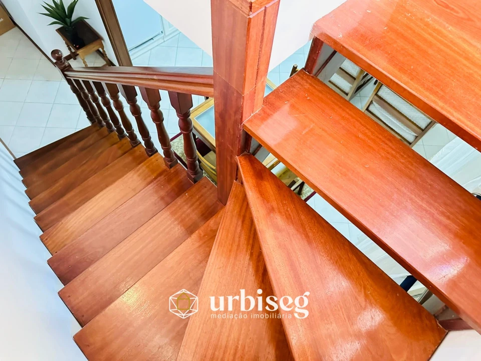 Apartamento T1 para Venda em Buarcos Foto 16