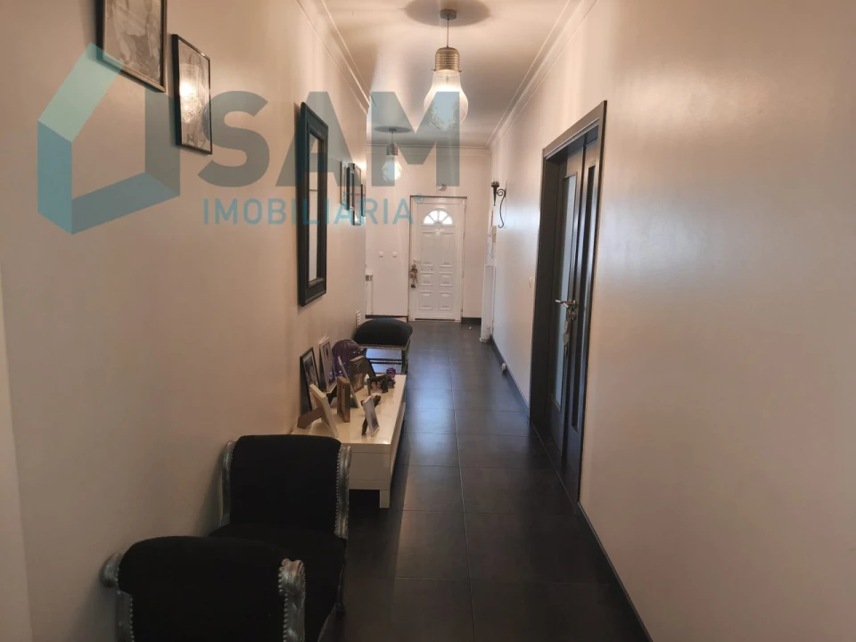 Moradia T4 para Venda em Alverca do Ribatejo e Sobralinho Foto 3