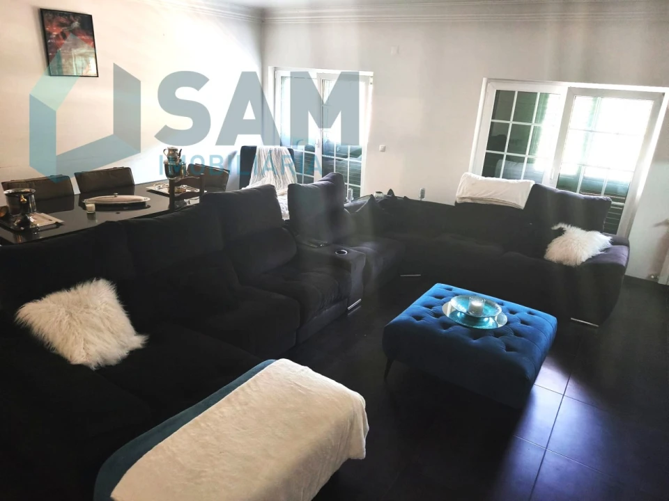 Moradia T4 para Venda em Alverca do Ribatejo e Sobralinho Foto 6