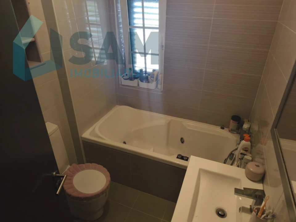 Moradia T4 para Venda em Alverca do Ribatejo e Sobralinho Foto 13