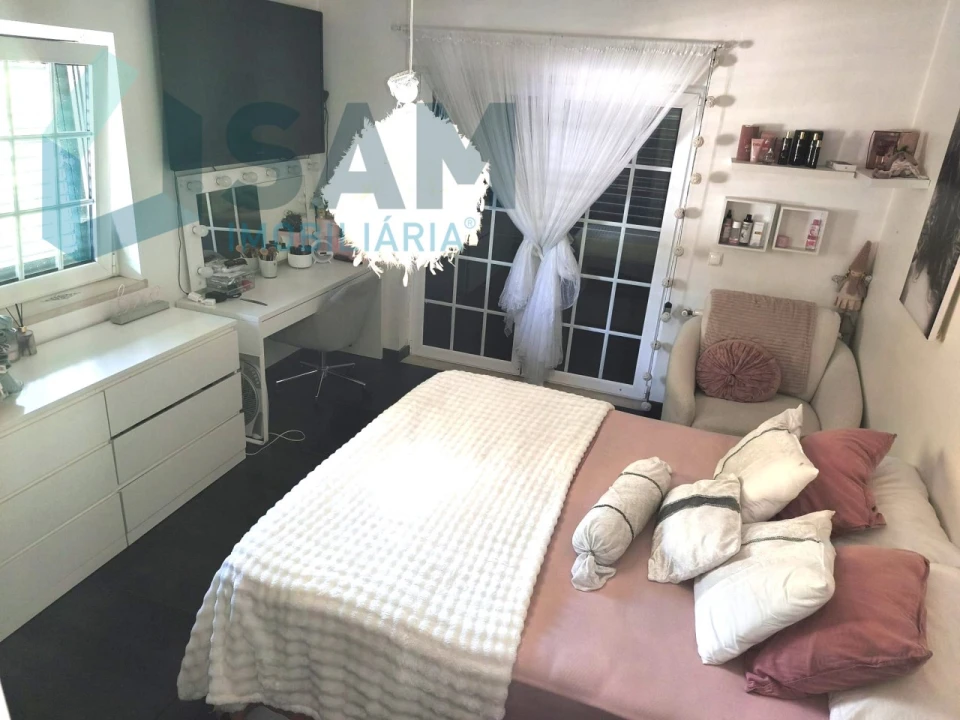 Moradia T4 para Venda em Alverca do Ribatejo e Sobralinho Foto 16