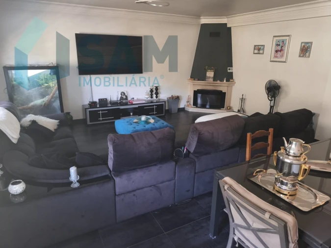 Moradia T4 para Venda em Alverca do Ribatejo e Sobralinho Foto 4