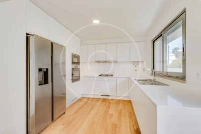 Moradia T4 para Venda em Alcabideche
