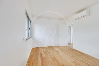 Moradia T4 para Venda em Alcabideche