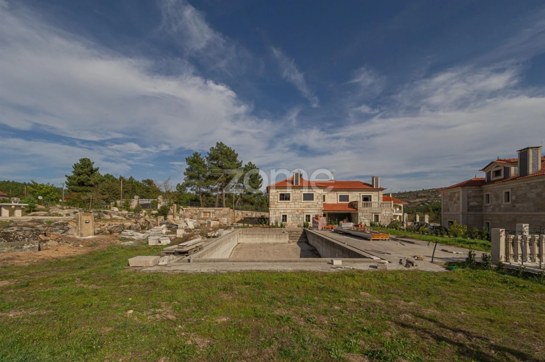 Quinta T10 para Venda em Queiriz Foto 18