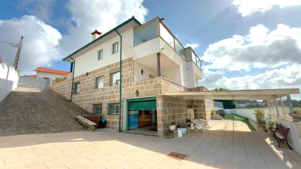 Moradia T4 para Venda em Ribeira Foto 11