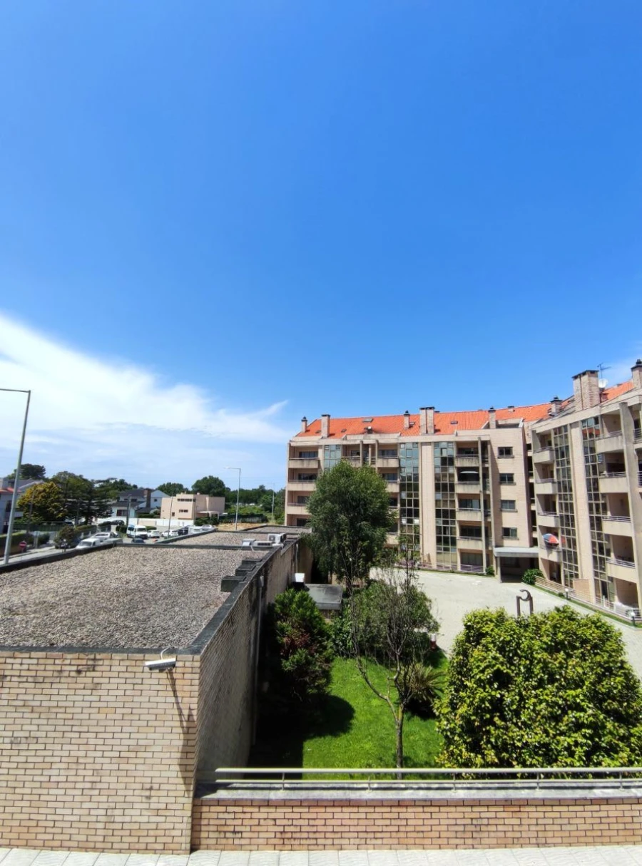 Apartamento T3 para Arrendamento em Arcozelo Foto 20