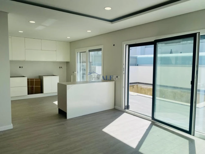 Moradia T4 para Venda em Alcochete Foto 2