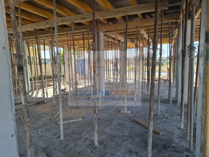 Moradia T4 para Venda em Fernao Ferro Foto 8