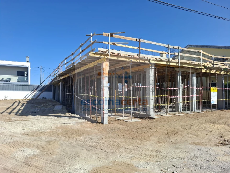 Moradia T4 para Venda em Fernao Ferro Foto 9