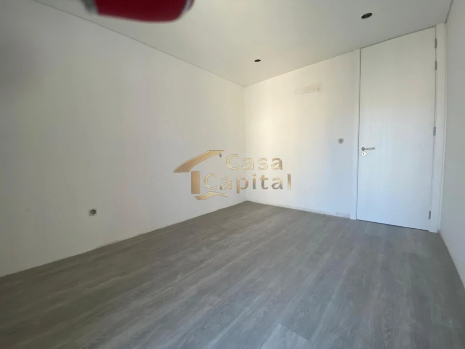 Apartamento T1 para Venda em Mateus Foto 9