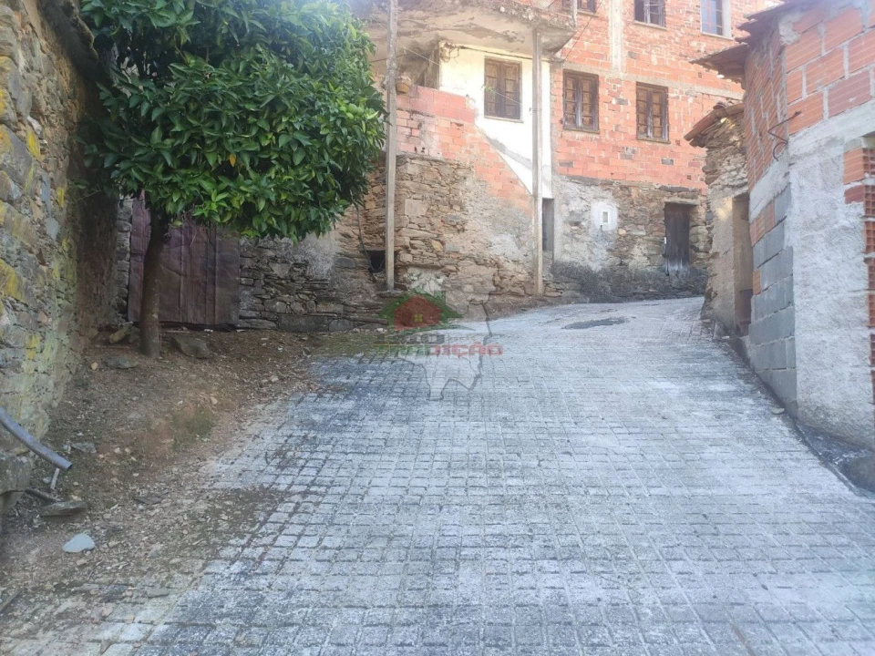 Moradia T4 para Venda em Sobreira Formosa e Alvito da Beira Foto 65