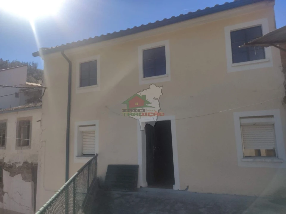 Moradia T4 para Venda em Sobreira Formosa e Alvito da Beira Foto 32