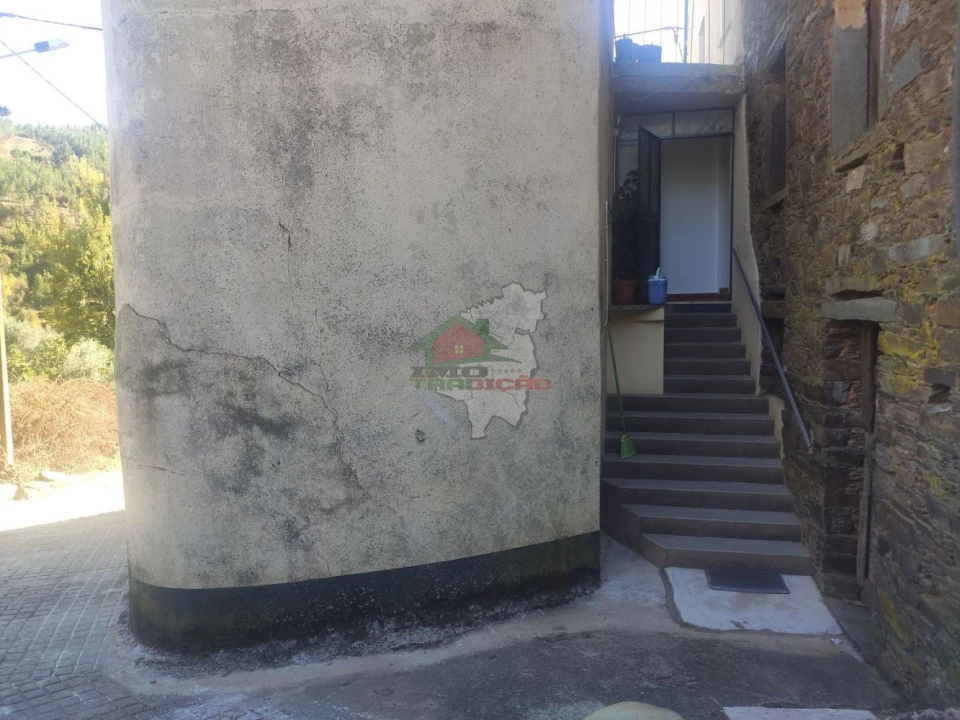Moradia T4 para Venda em Sobreira Formosa e Alvito da Beira Foto 5