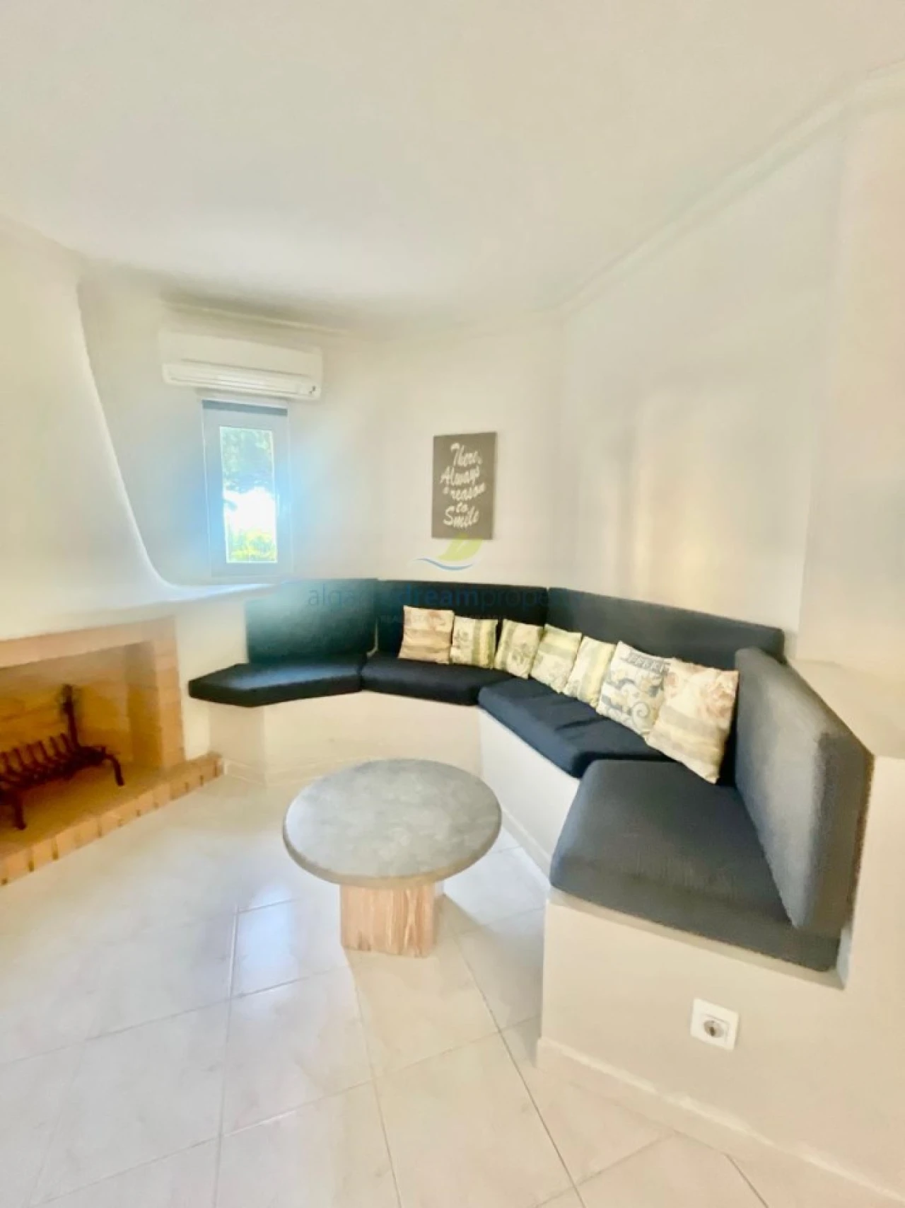 Apartamento T2 para Venda em Albufeira e Olhos de Água Foto 2