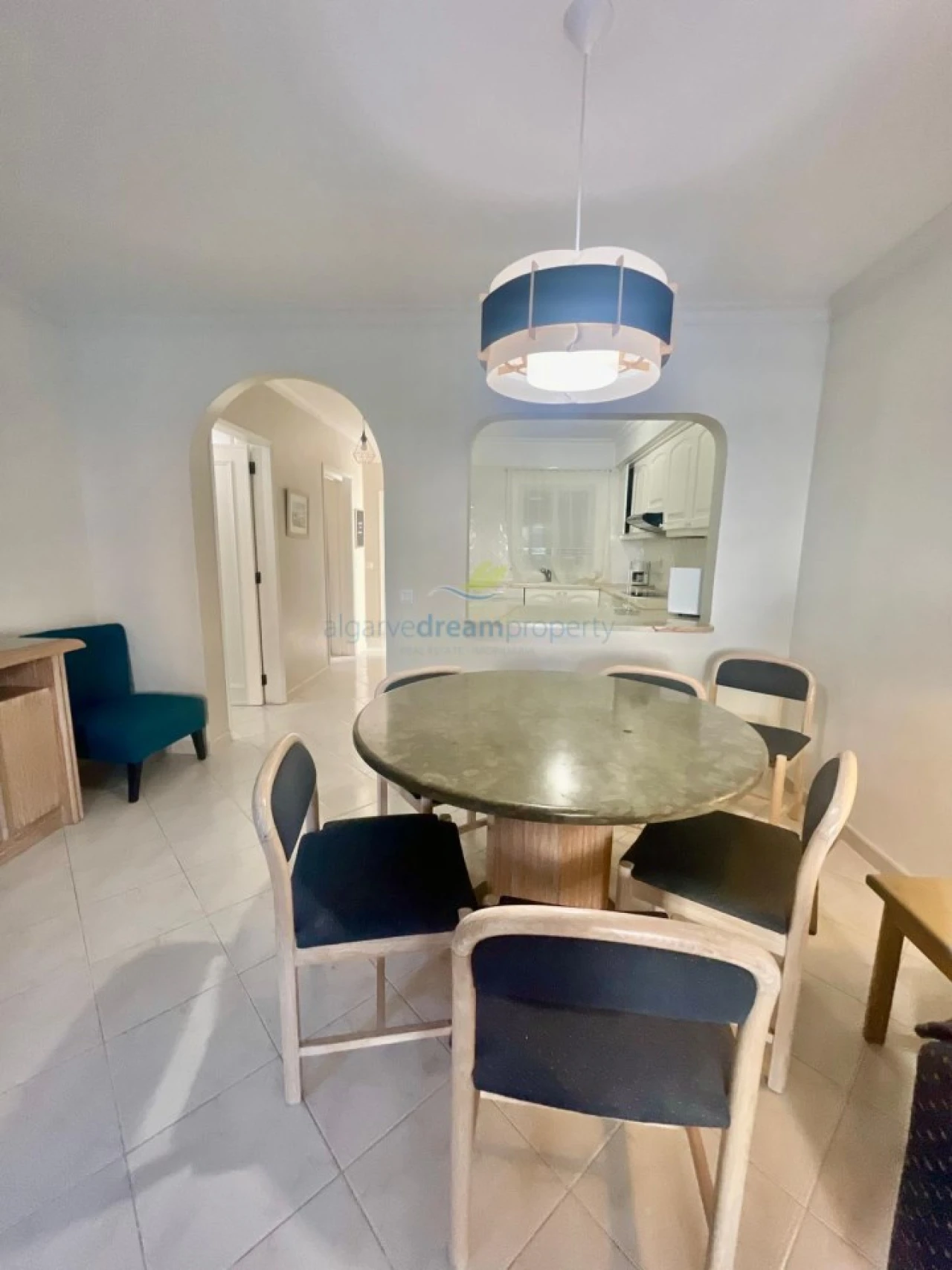 Apartamento T2 para Venda em Albufeira e Olhos de Água Foto 3