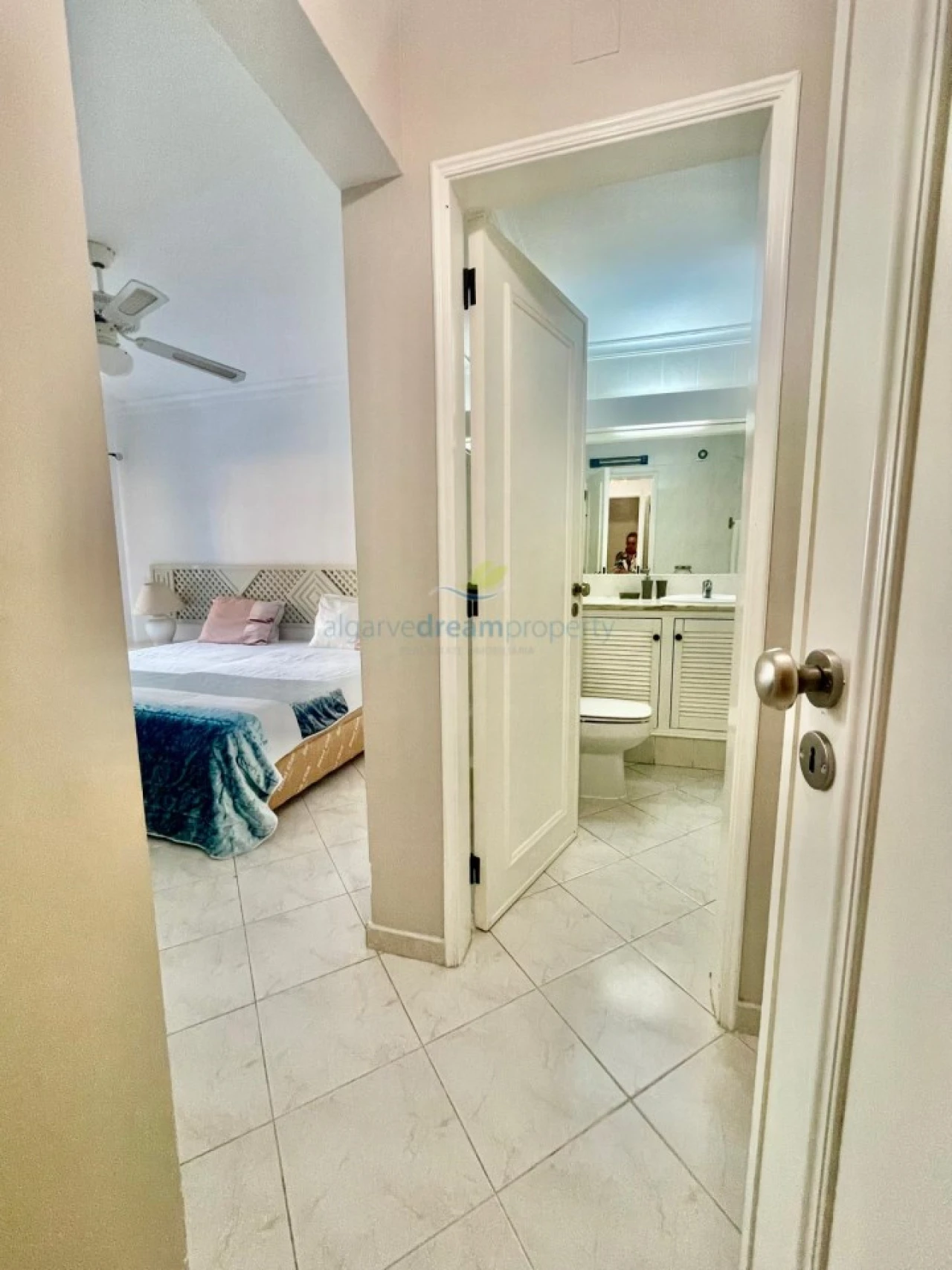Apartamento T2 para Venda em Albufeira e Olhos de Água Foto 9