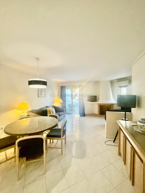 Apartamento T2 para Venda em Albufeira e Olhos de Água