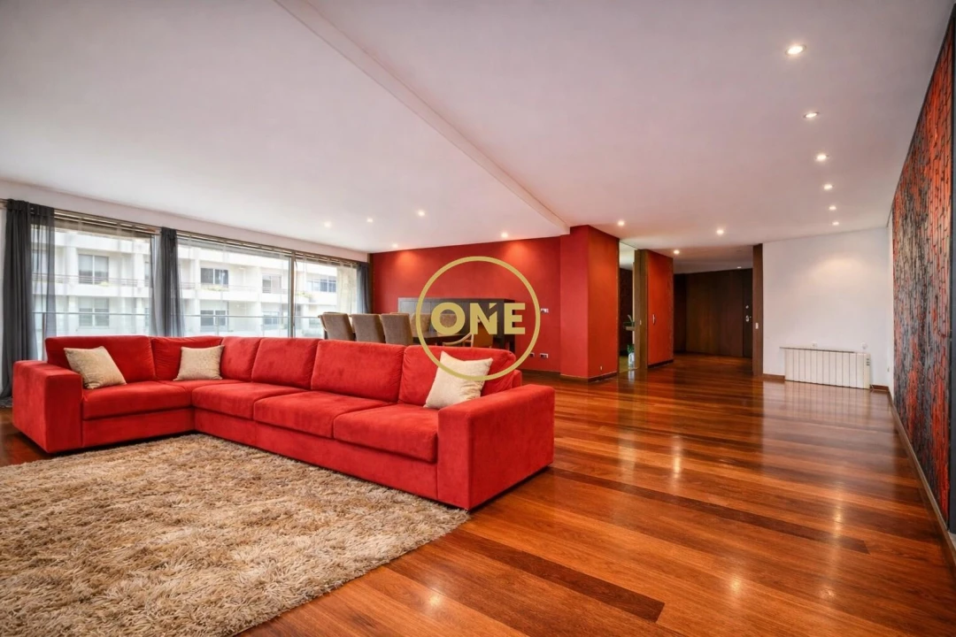 Apartamento T4 para Venda em Póvoa de Varzim, Beiriz e Argivai Foto 1