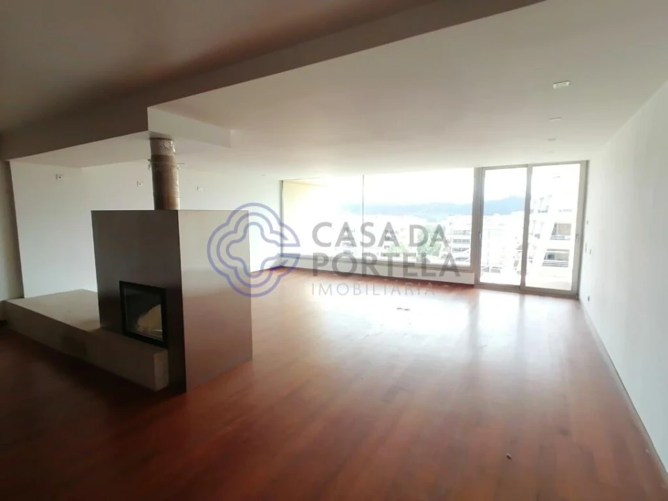 Moradia T3 para Venda em São João da Madeira Foto 6