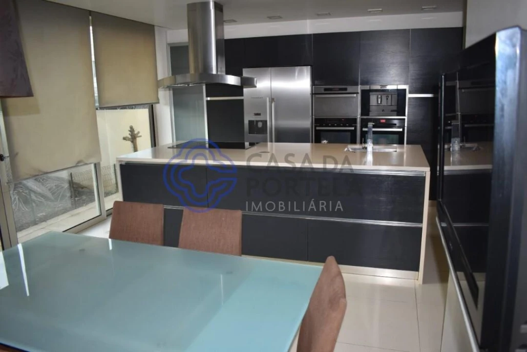 Moradia T3 para Venda em São João da Madeira Foto 37