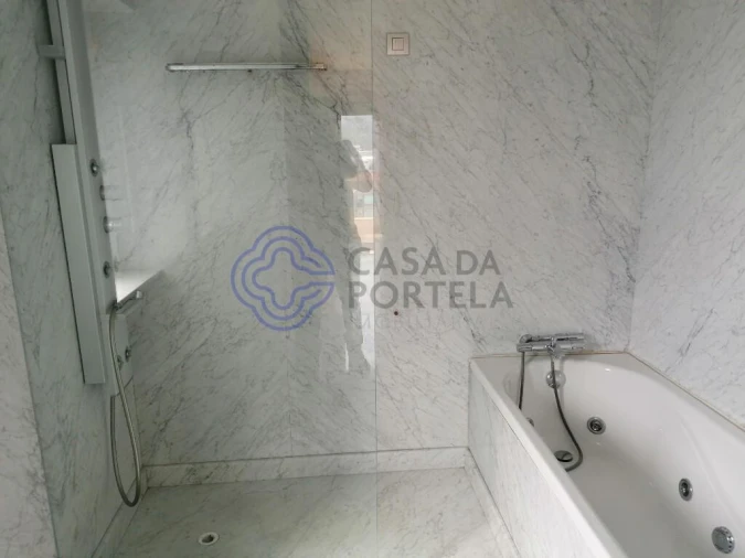 Moradia T3 para Venda em São João da Madeira Foto 25