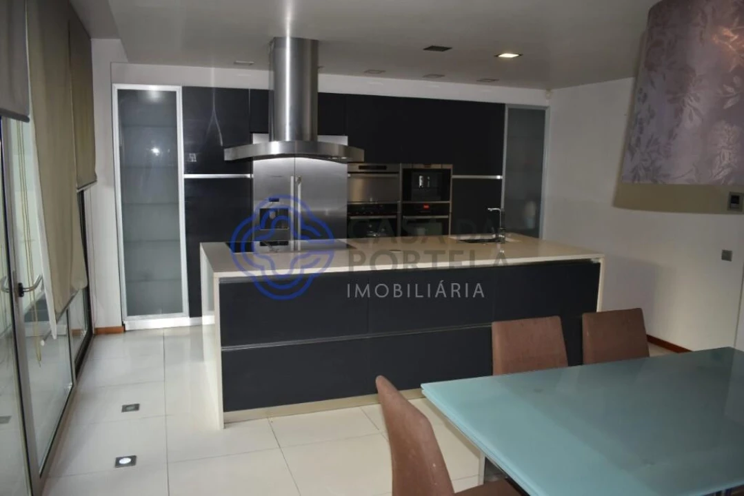 Moradia T3 para Venda em São João da Madeira Foto 36