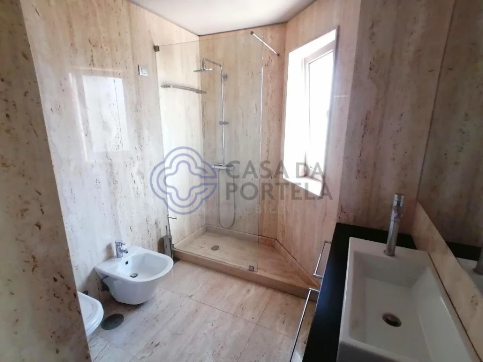 Moradia T3 para Venda em São João da Madeira Foto 29