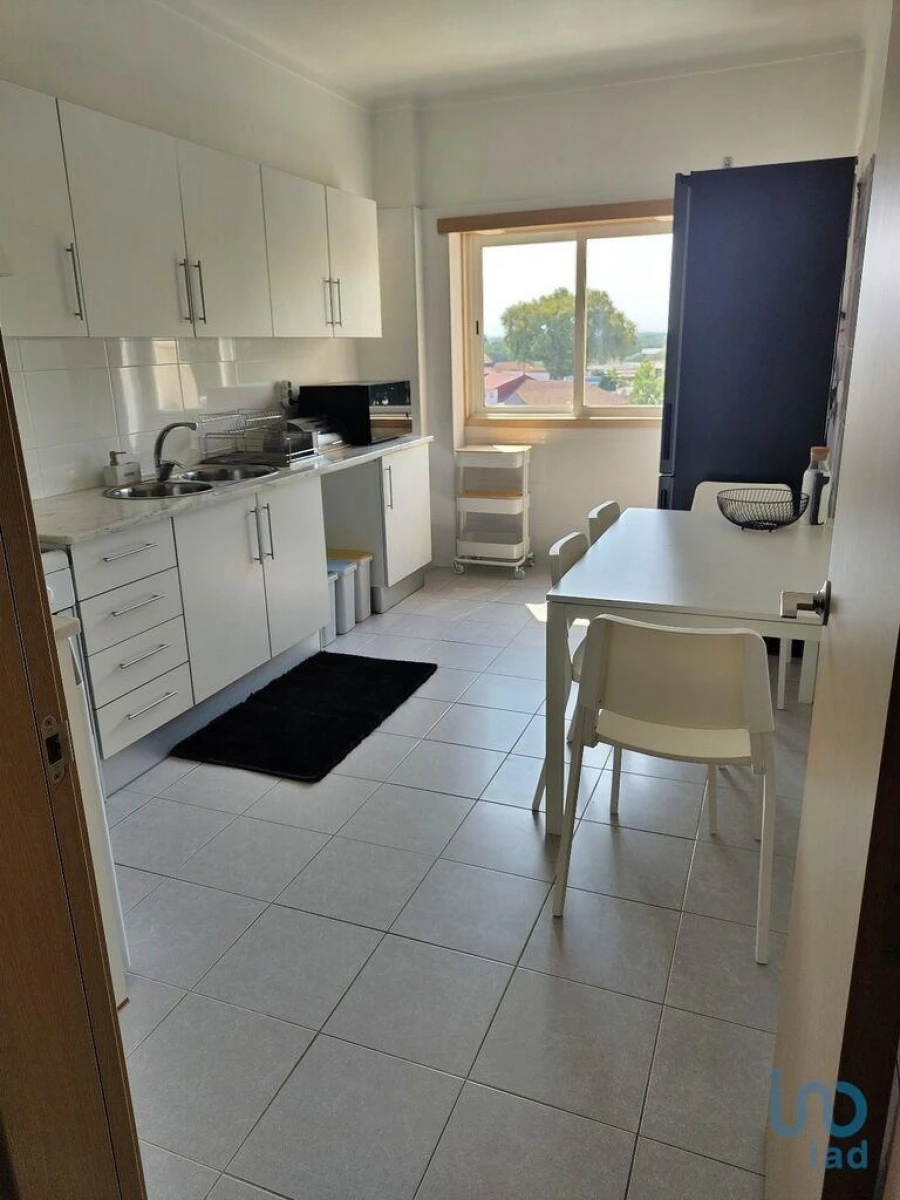 Apartamento T4 para Venda em Rio Maior Foto 12