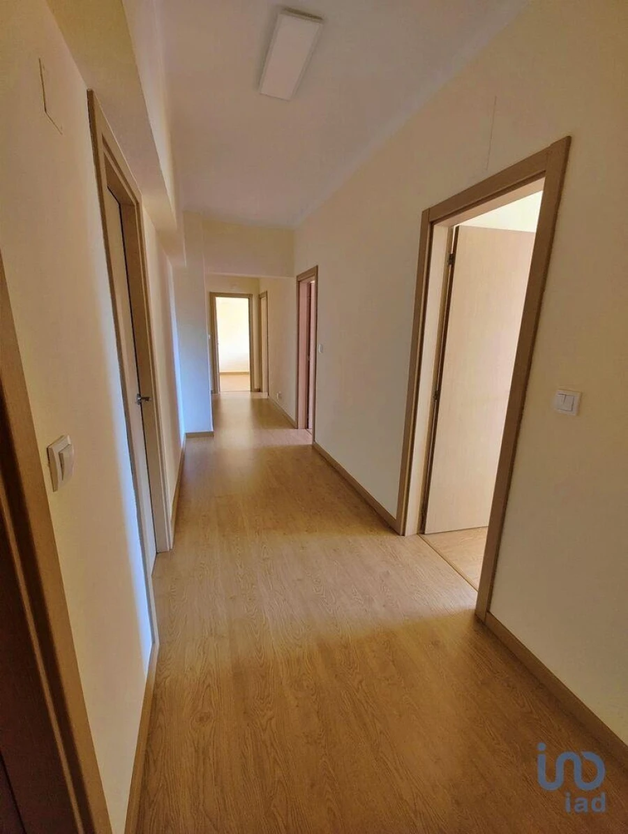 Apartamento T4 para Venda em Rio Maior