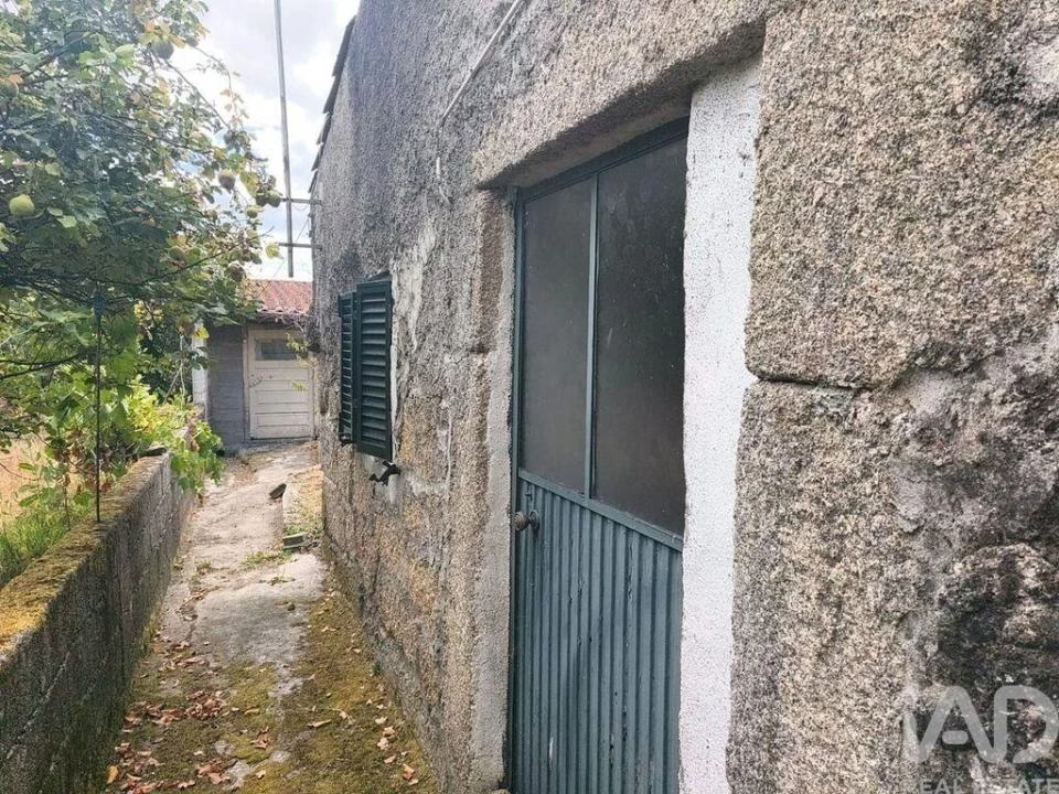 Moradia T3 para Venda em Ervedal e Vila Franca da Beira Foto 18