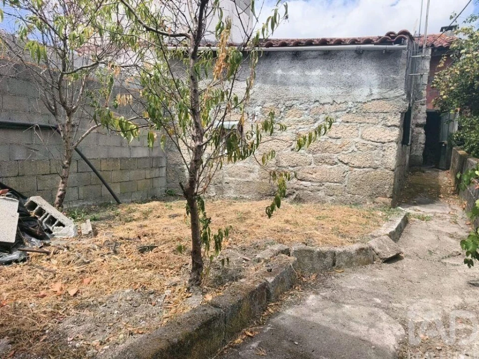 Moradia T3 para Venda em Ervedal e Vila Franca da Beira Foto 16