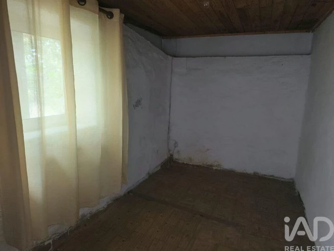 Moradia T3 para Venda em Ervedal e Vila Franca da Beira Foto 15