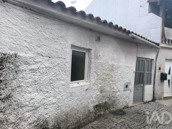 Moradia T3 para Venda em Ervedal e Vila Franca da Beira Foto 17
