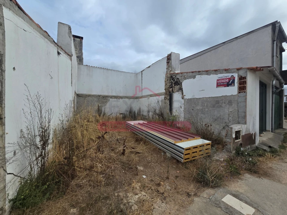 Terreno para Venda em Ega Foto 1